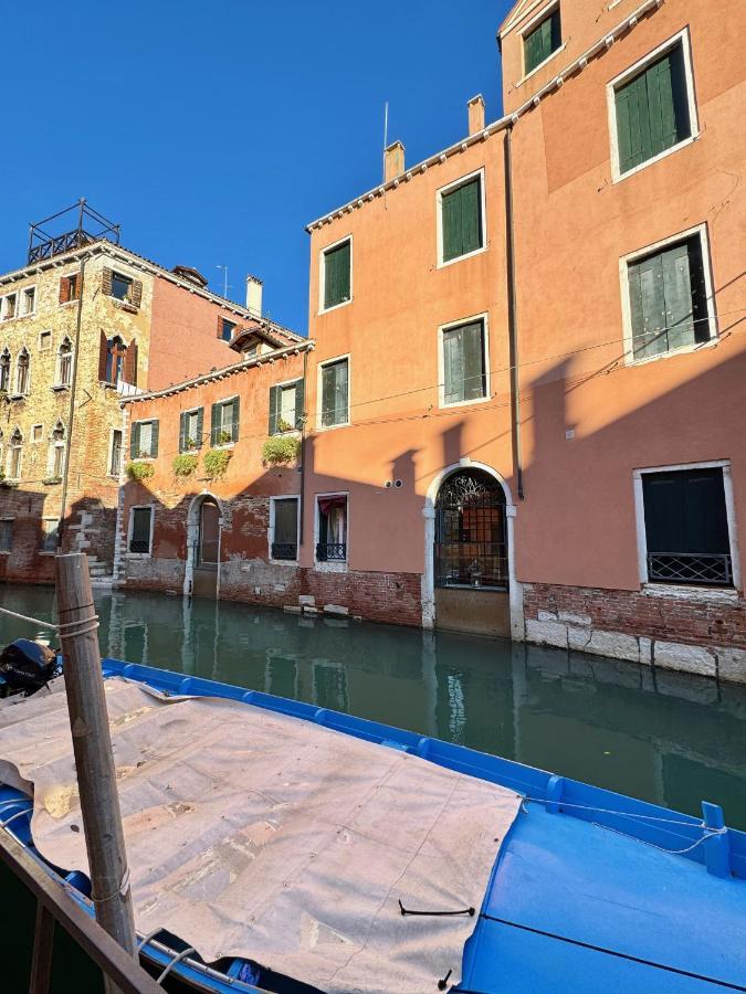 Ca Penini - Canal View Венеция Экстерьер фото